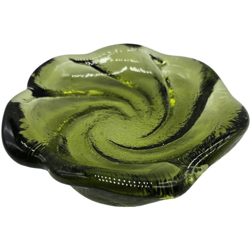 💚 FENTON avocado green glass MCM swirl dish